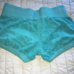 Juicy couture vintage booty shorts👌🏽👌🏽